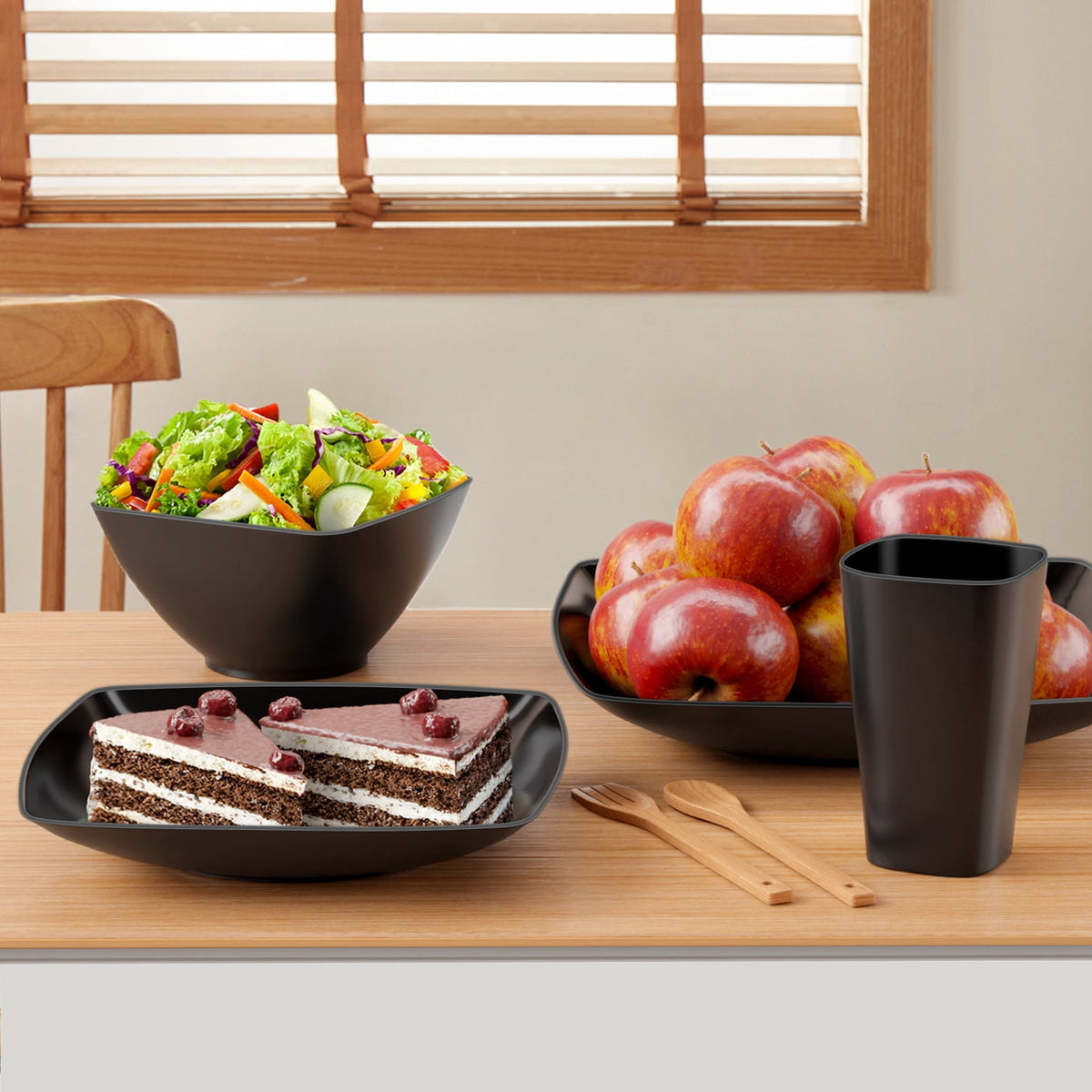 TINANA Wheat Straw Dinnerware Sets, Service for 4, 16 PCS Unbreakable Plastic Dinnerware, Dishwasher Microwave Safe - Black