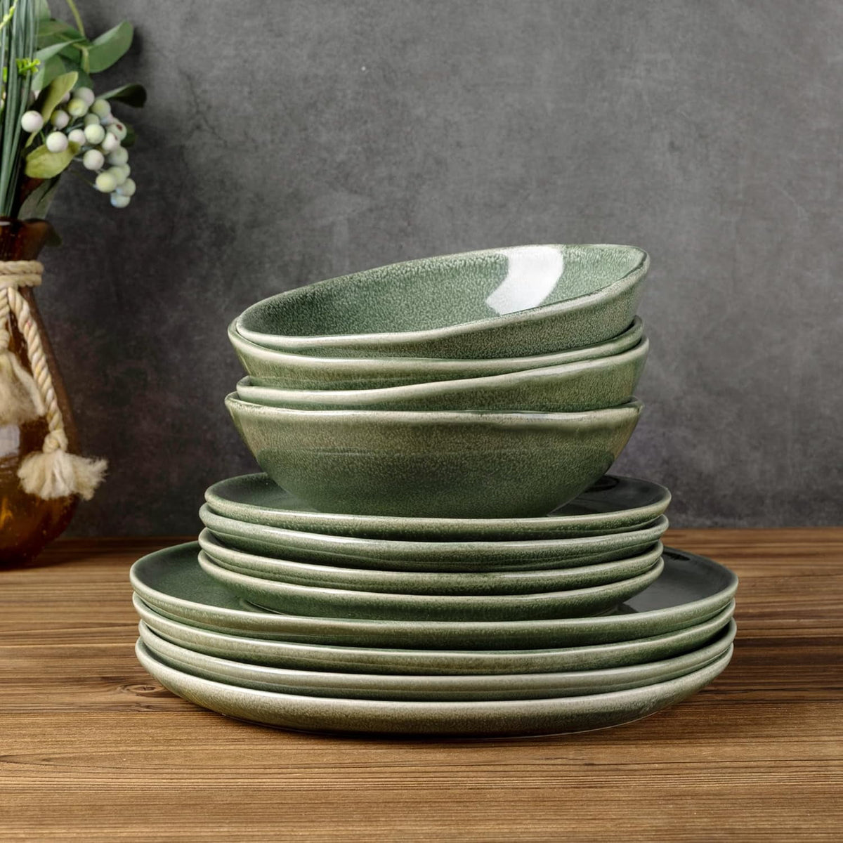 AmorArc Ceramic Plates Set of 6, 8.5 Inch Handmade Reactive Glaze Stoneware Plates set for Dessert, Salad, Appetizer, Dinner, Microwave & Dishwasher Safe, Scratch Resistant-Gade Green