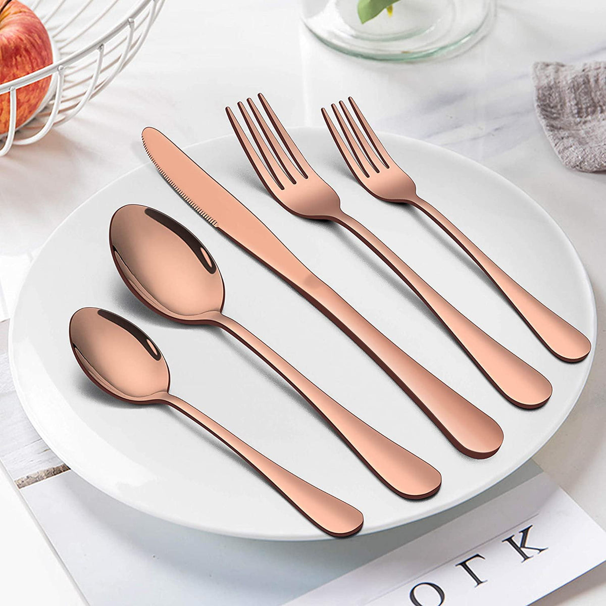 Black Silverware Set, Vesteel 20 Piece Stainless Steel Flatware Cutlery Set for 4, Mirror Finish, Dishwasher Safe