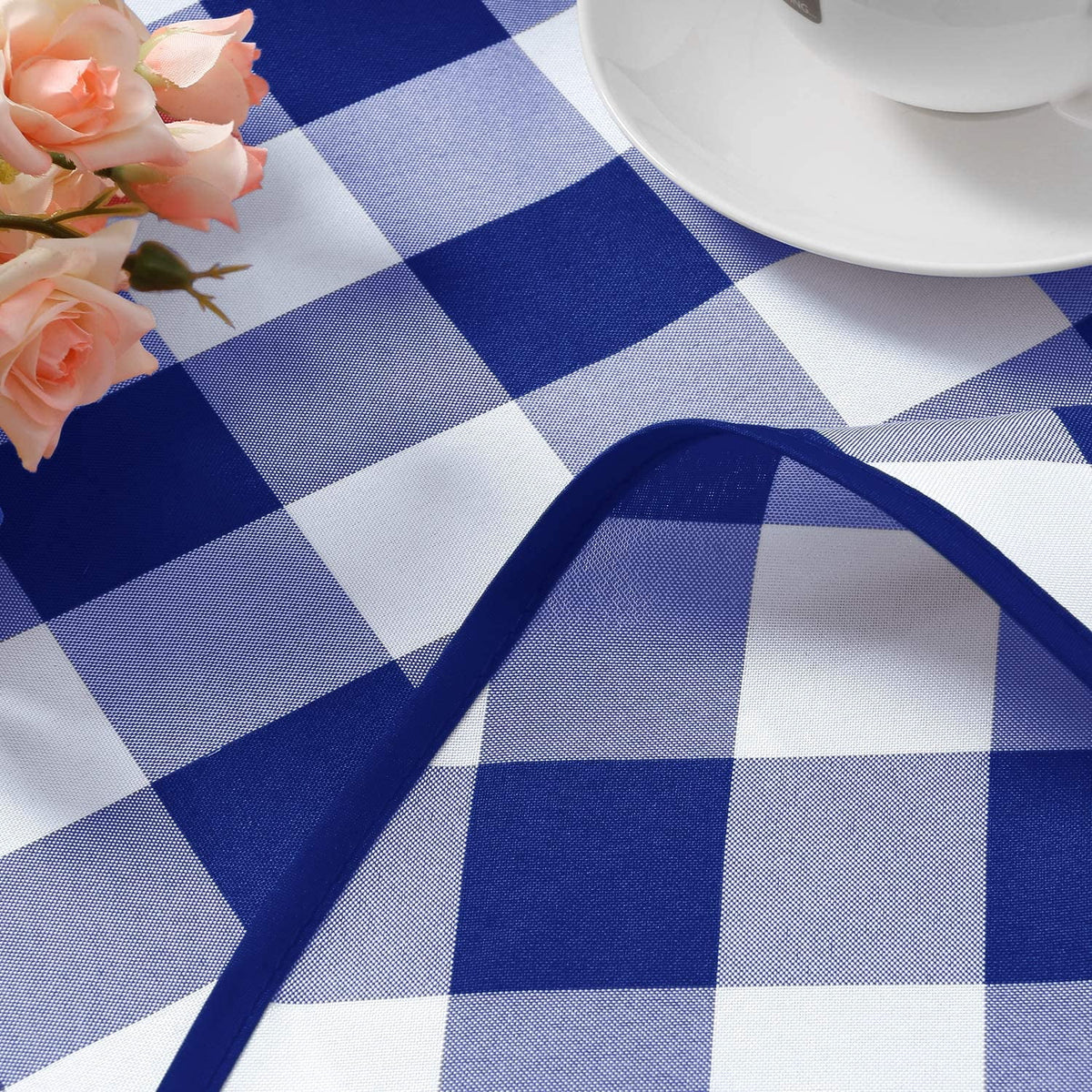 Hiasan Checkered Round Tablecloth 60 Inch - Waterproof Stain and Wrinkle Resistant Washable Fabric Table Cloth for Dining Room Party Outdoor Picnic, Black and White