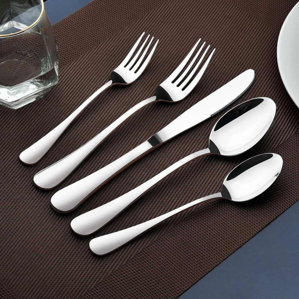 Silverware Set for 8, 40 Pieces Stainless Steel Flatware Set, Tableware Cutlery Set for Home and Restaurant, Knives, Forks, Spoons, Mirror Polished, Dishwasher Safe, Silver