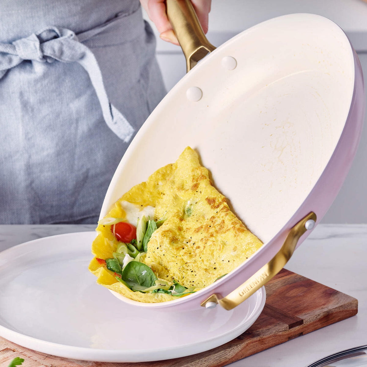 GreenPan Reserve Ceramic Nonstick 12" Frypan with Helper Handle and Lid | Blush
