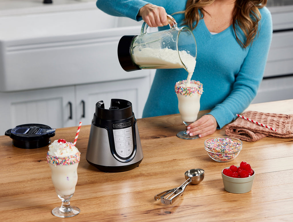 BLACK+DECKER Quiet Blender, 48 oz Glass Jar + 24 oz Personal Jar, 1000W, 3 Speeds